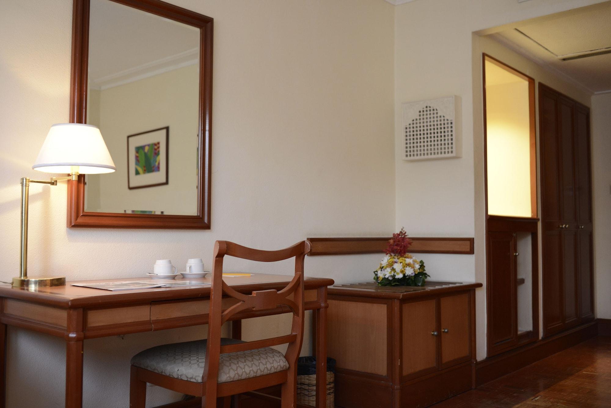 Grand Regal Hotel Davao Exterior photo