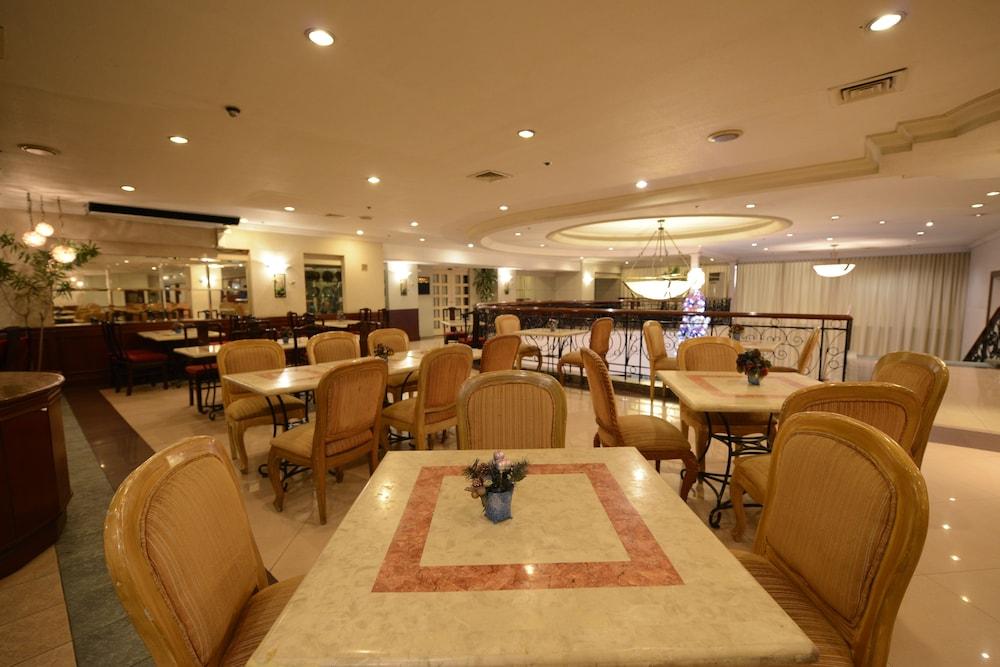 Grand Regal Hotel Davao Exterior photo