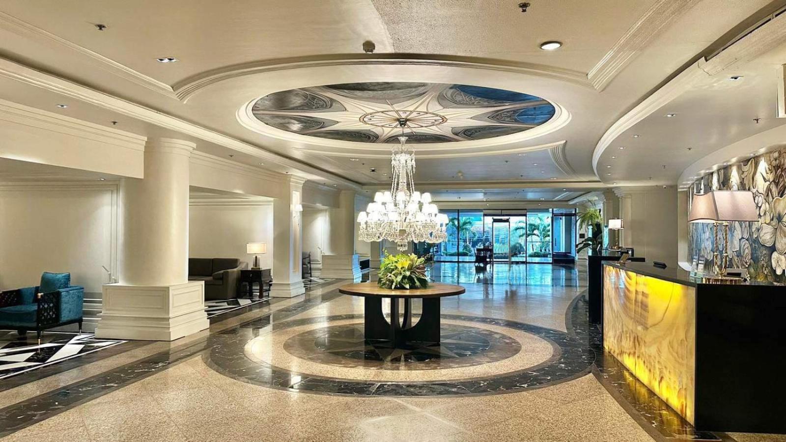 Grand Regal Hotel Davao Exterior photo